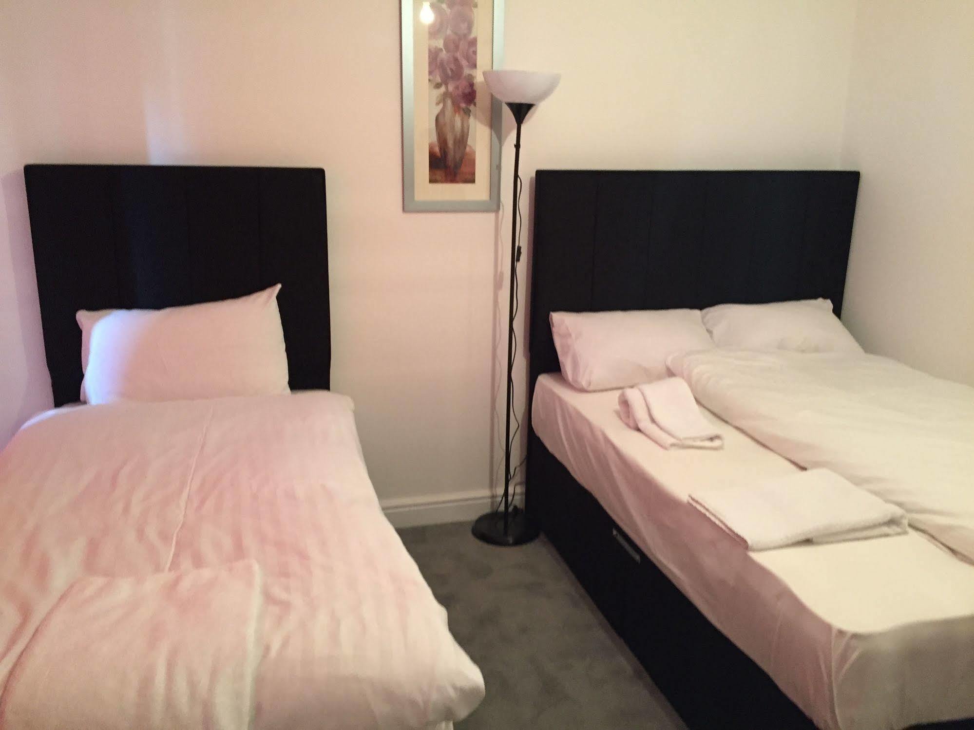Canary Heights London Bagian luar foto
